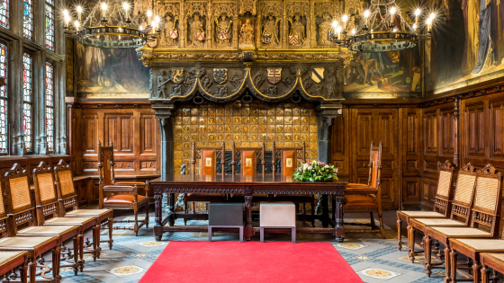 Trouwzaal in historisch stadhuis