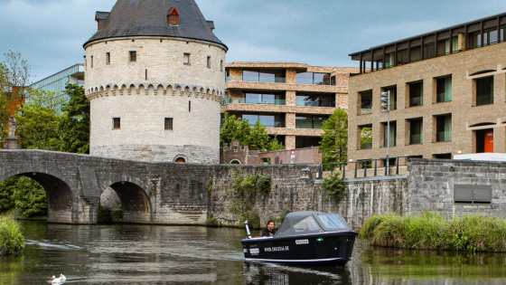 Eigen luxeboot