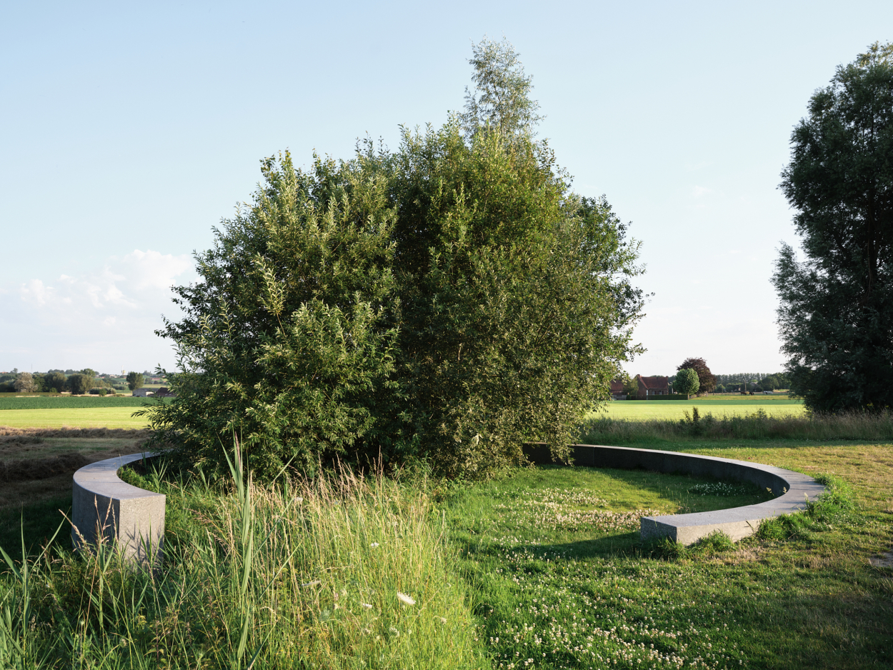 Foto van het Onument op Hoog-Kortrijk