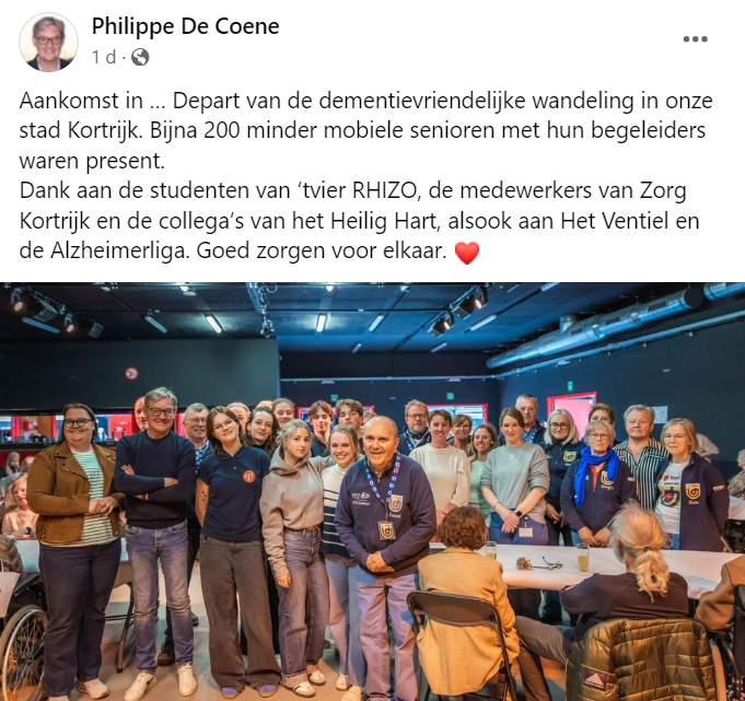 Schepen Philippe De Coene op bezoek bij de dementievriendelijke wandeling